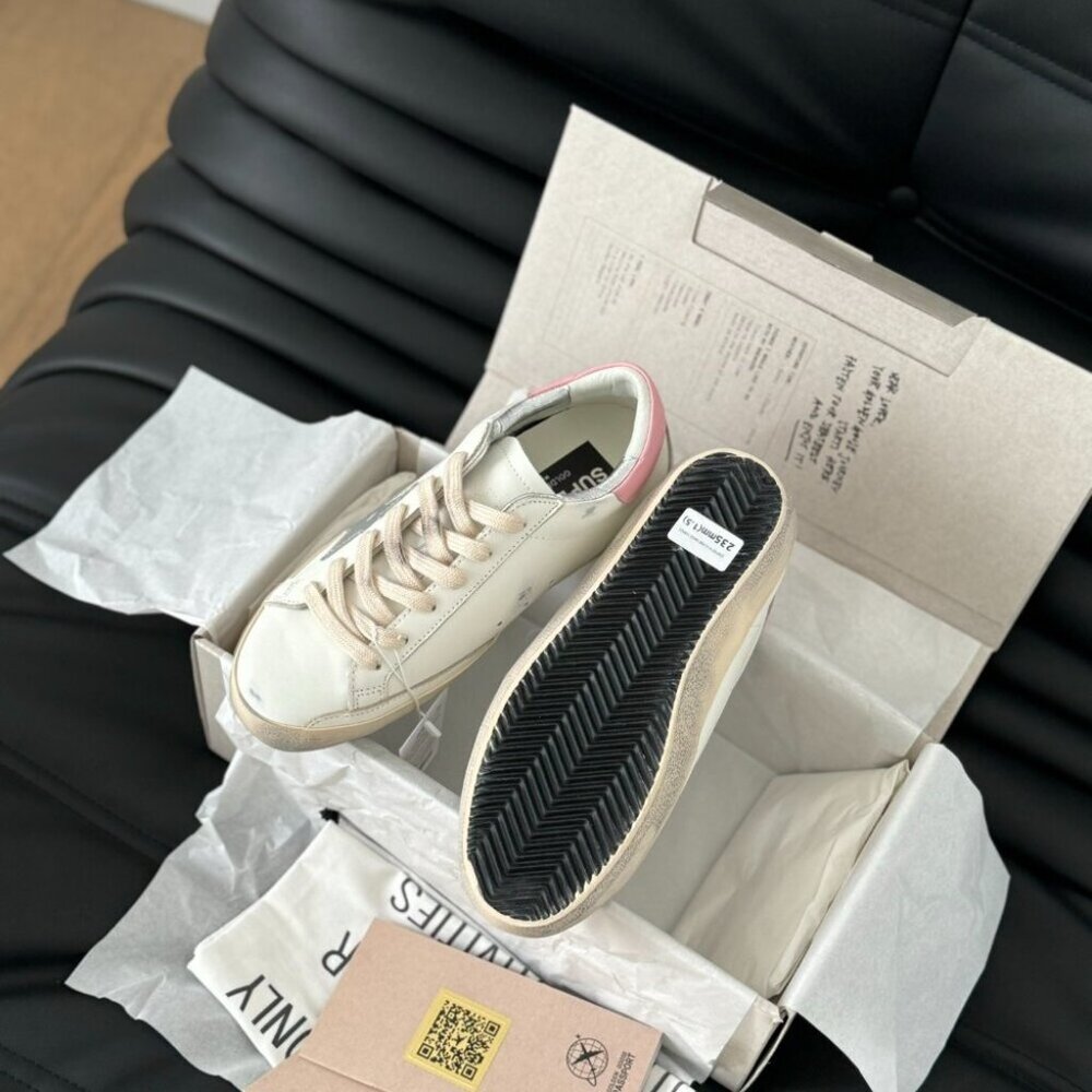 Golden Goose - Picture 5 of 9